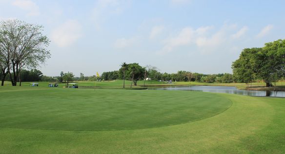 Northern Rangsit Golf Club grass and golf course