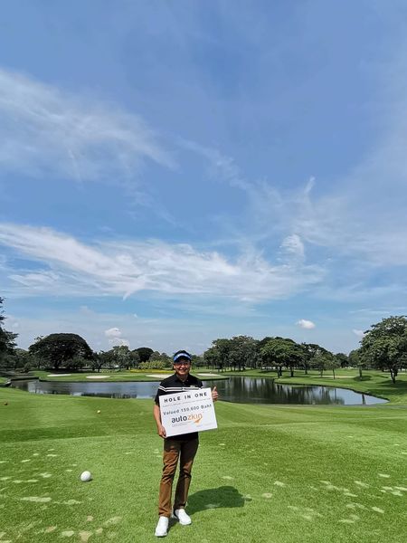 1 person golf course and HOLE IN ONE 59 60 Baht alued autozkin autoz 1 k o