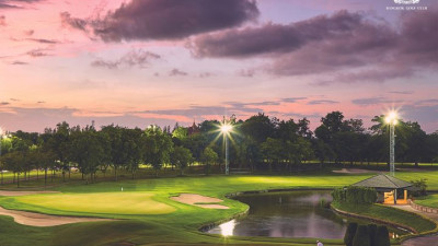 “มนต์เสน่ห์ของ Night Golf ที่นักกอล์ฟมือใหม่ต้องลอง”