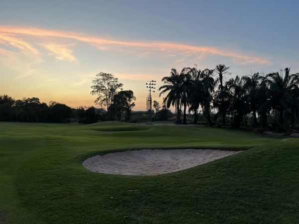 Summit Windmill Golf Club nbsp golf twilight and golf course