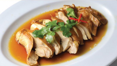 Boiled Domestic Fowl with Hong Kong Soya Sauc