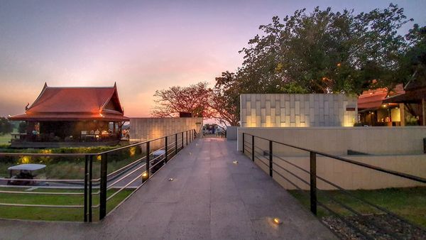 Banyan Golf Club Hua Hin temple and twilight