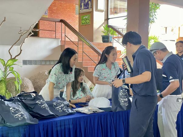 Royal Hua Hin Golf Course 5 people people studying and hospital