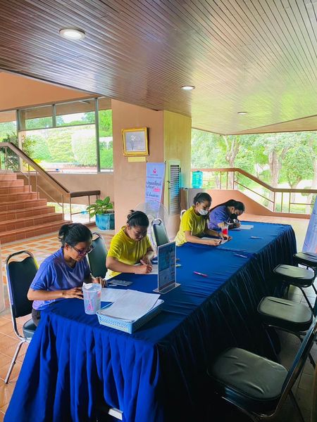 Royal Hua Hin Golf Course 5 people people studying table and childrens toy