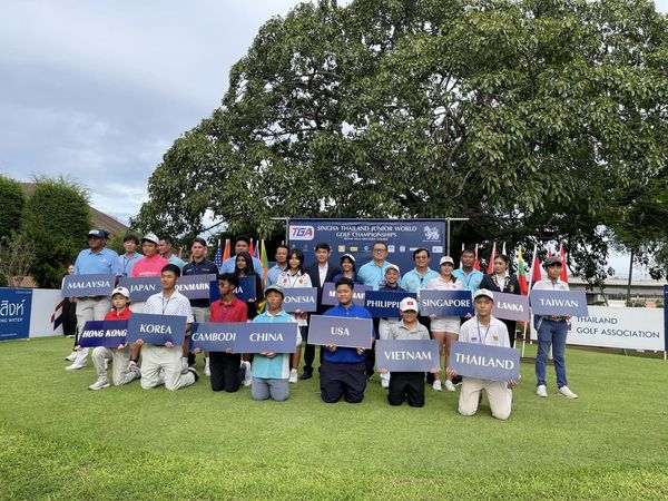 Royal Hua Hin Golf Course 7 people people golfing golf course and GA SINGHA THAILAND MALAYSIA WORLD JAPAN สิงห์ SOATE ATER DENMARK HONG KONG KOREA ONESIA PHIL CAMBODI CHINA SINGAPORE USA LANKA TAIWAN THAILAND GOLF ASSOCIATION VIETNAM THAILAND