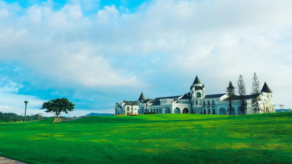 My Ozone Golf Club Khaoyai nbsp castle and grass