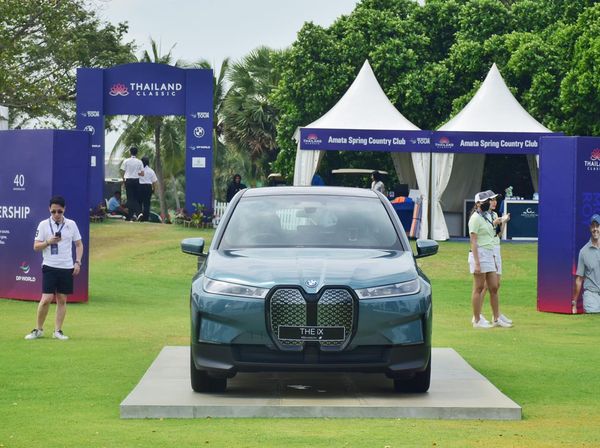 Amata Spring Country Club 9 people car outdoors and THAILAND CLASSIC 40 M RSHIP THAILAND Amata Spring Country Club TOUR THAILAND Amata Spring Country Club DPWORLD THEX