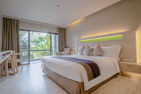 Chatrium Golf Resort Soi Dao Chanthaburi nbsp bed and bedroom