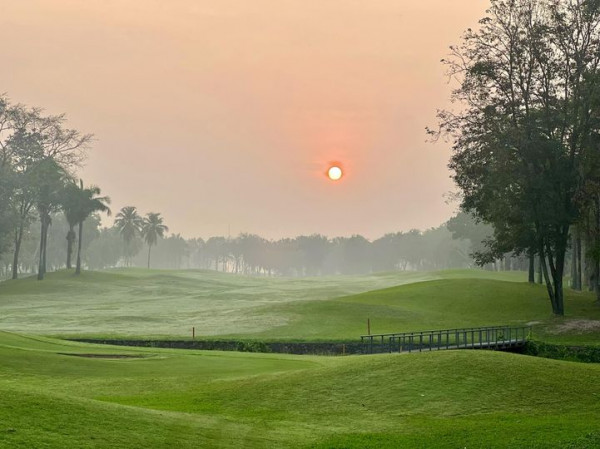 Greenwood Golf Club nbsp กอล์ฟ พื้นหญ้า สนามกอล์ฟ และ แสงอาทิตย์ลับขอบฟ้า