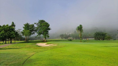 What would you score on our short par 4, hole 8?