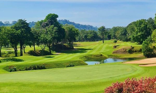 Blue Canyon Country Club grass golf course and nature