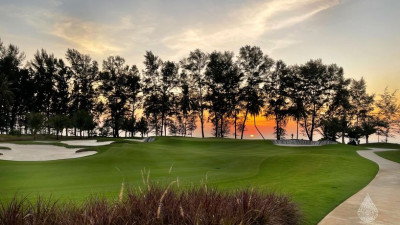             ,  .    Enjoy the soothing sounds of the waves crashing in the background, along with the cooling breeze of the Andaman Sea, that may take your mind off the challenges this hole has to offer.